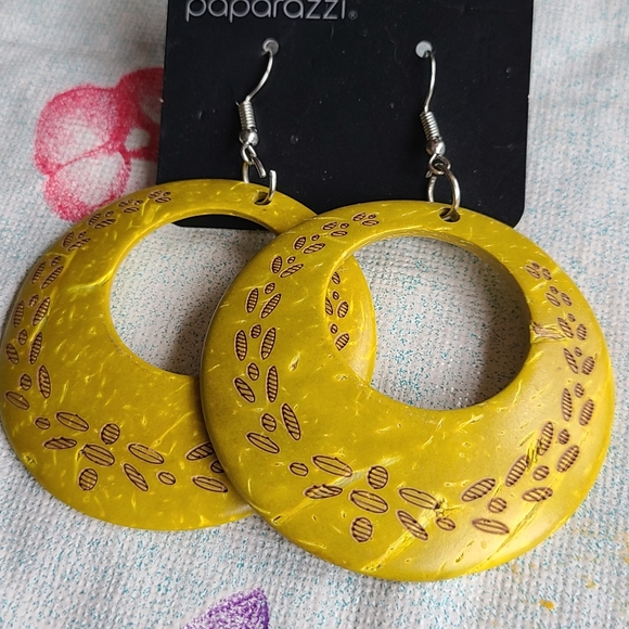 Jewelry - Picture 8 of 15